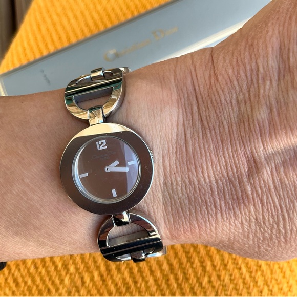STUNNING❤️‍🔥Christian Dior DRESS watch ❤️‍🔥 - Picture 7 of 15